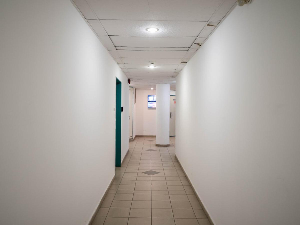 Super Cute Studio With Terrace Next To Gozsdu Passage บูดาเปสต์ ภายนอก รูปภาพ